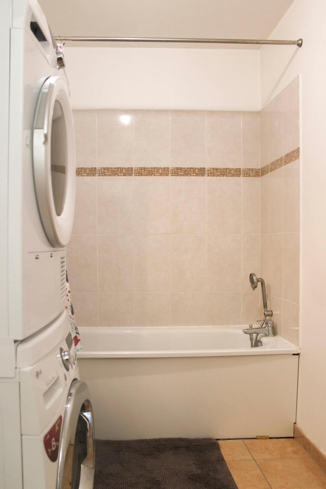 3-Rooms Apartment With Wifi And Balcony Saint-Denis  Exterior foto